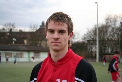 Kicking SV Wehen II