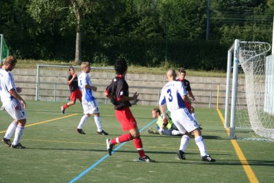 Kicking Eintracht Frankfurt U 23