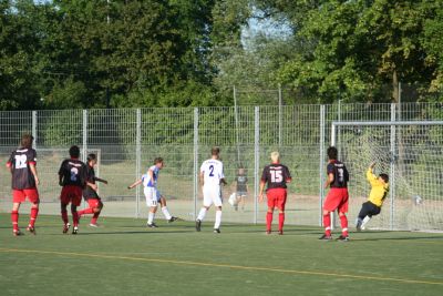 Kicking Eintracht Frankfurt U 23