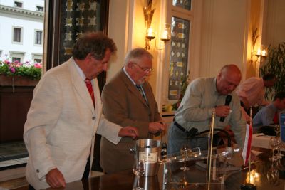Kreispokalauslosung im Wiesbadener Rathaus