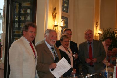 Kreispokalauslosung im Wiesbadener Rathaus
