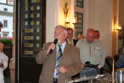 Kreispokalauslosung im Wiesbadener Rathaus