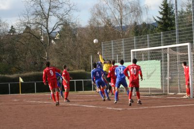 Ausw&auml;rtsspiel bei der SG Walluf