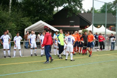 Testspiel gegen den Sportverein
