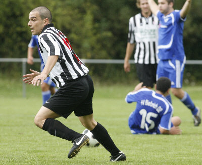Turnier beim FC Eddersheim, Gruppenspiel gegen Germania Weilbach (18. 07. 2009)