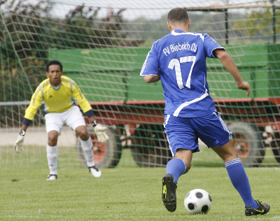 Turnier beim FC Eddersheim, Gruppenspiel gegen Germania Weilbach (18. 07. 2009)