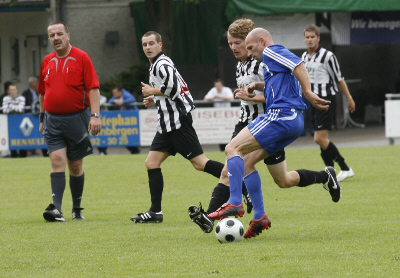 Turnier beim FC Eddersheim, Gruppenspiel gegen Germania Weilbach (18. 07. 2009)