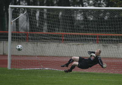 Ausw&auml;rtsspiel bei Viktoria Kelsterbach