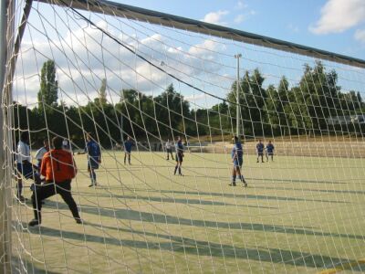 Kicking SC Pars