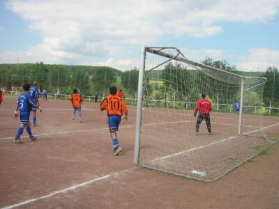 Kicking SC Pars