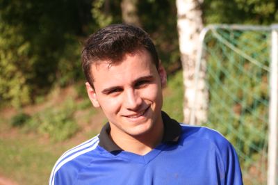 Kicking FSV Hellas