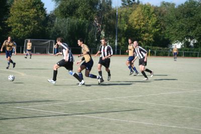 Ausw&auml;rtsspiel bei der DJK Schwarz-Wei&szlig;