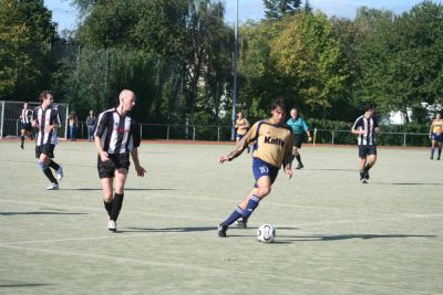 Ausw&auml;rtsspiel bei der DJK Schwarz-Wei&szlig;