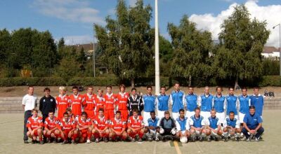 Die Teams des FSV Mainz 05 und des FV Biebrich 02