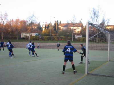 Kicking FSV Frankfurt