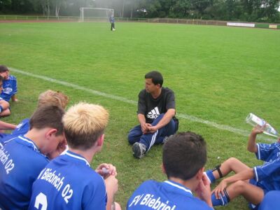 Kicking VfR Wiesbaden