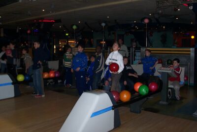 Blue Bowling