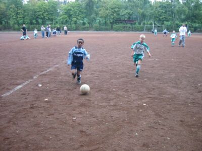 F2-Jugend kicking SC Kohlheck II